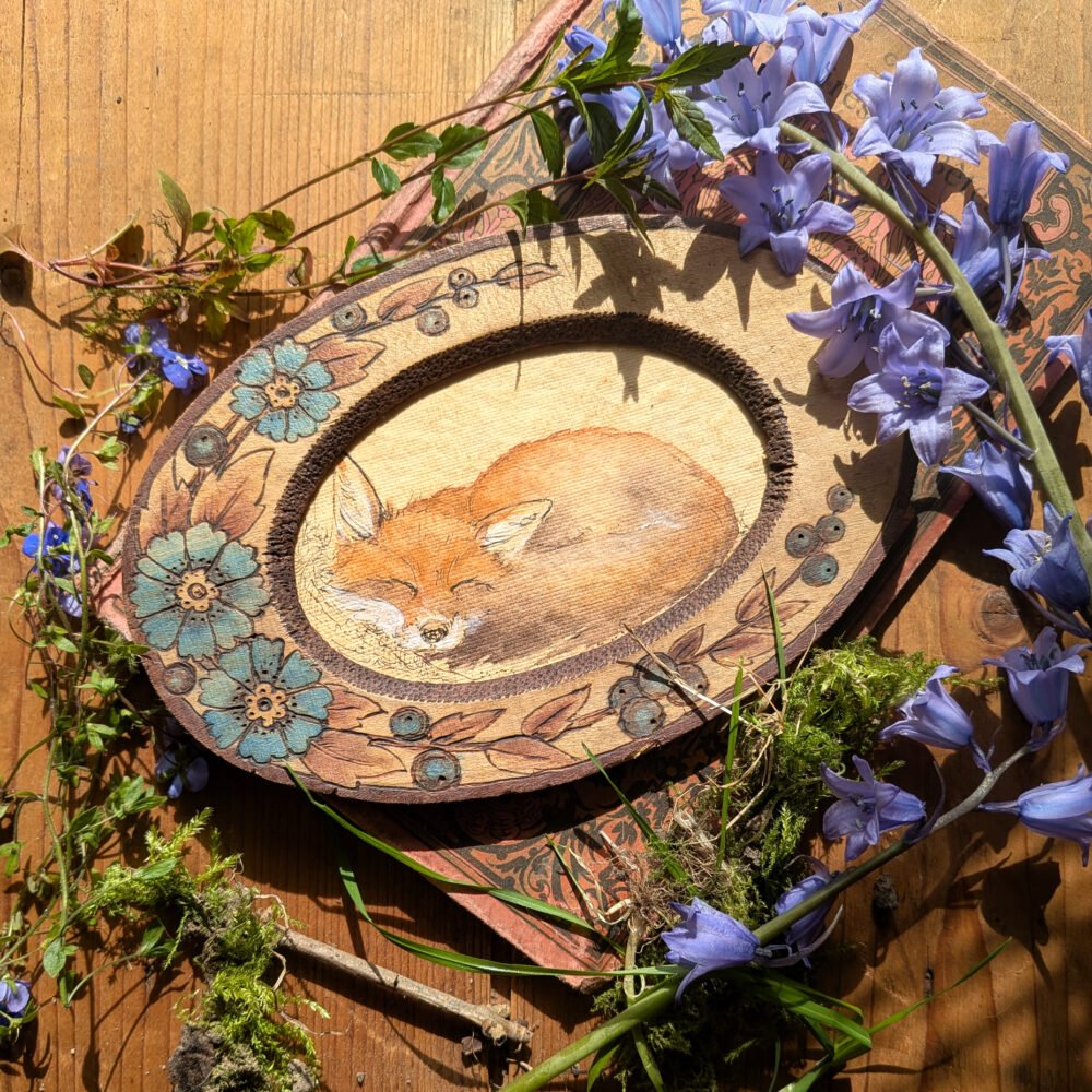 « En plein songe » Aquarelle d&rsquo;un renard endormi et cadre fleuri